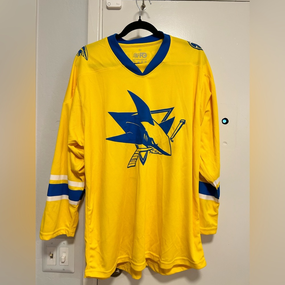 San Jose Sharks And Golden State Warriors Yellow Zoom Promo Jersey
Size Men's XL